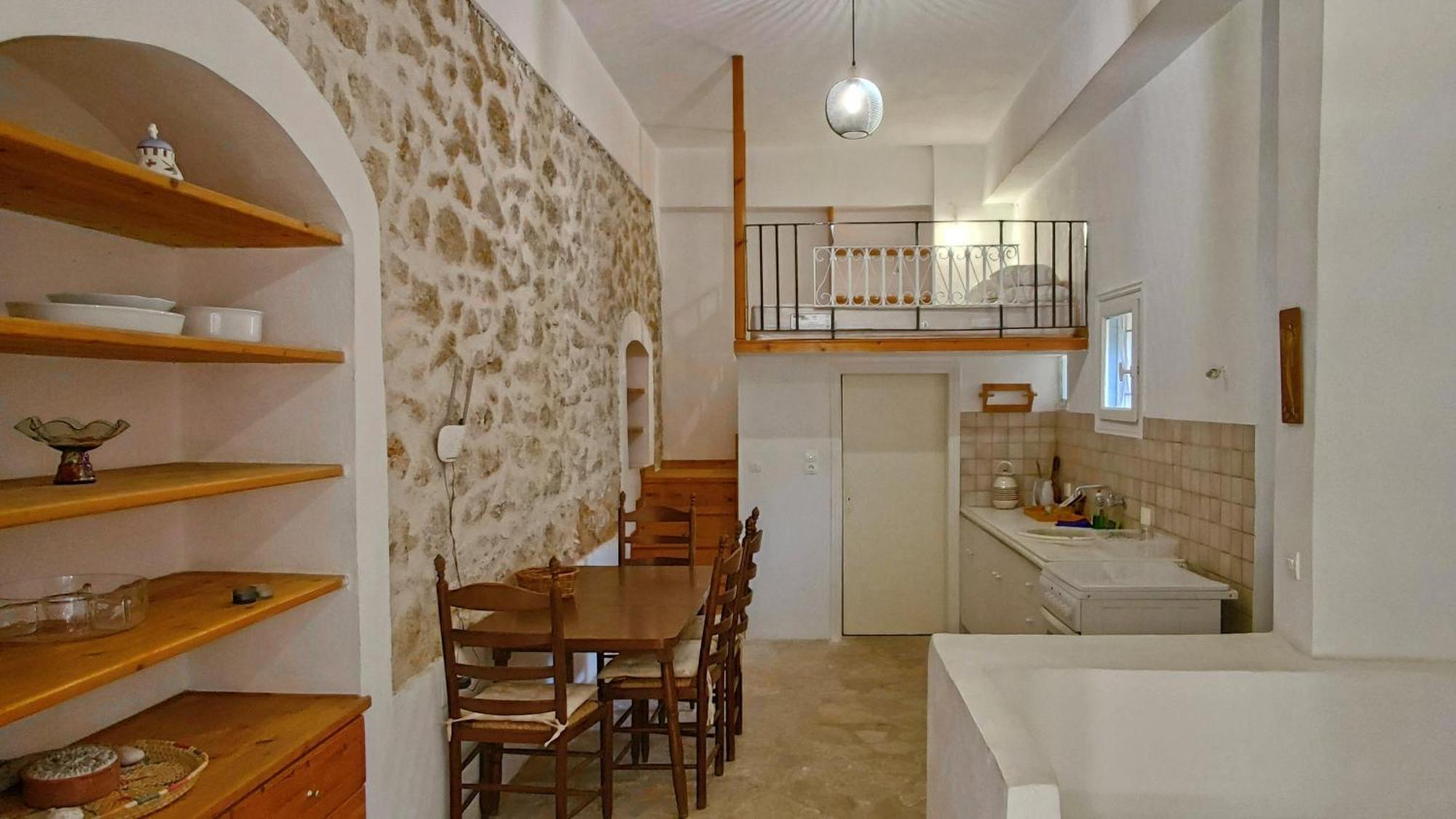 Ferienwohnung Στούντιο Σε Πέτρινο Σπίτι, Κοντά Σε Παραλία Kyparissia Exterior foto